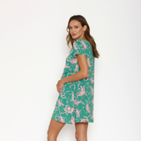 Vestido Lactancia Paz Flores Rosa Fondo Verde